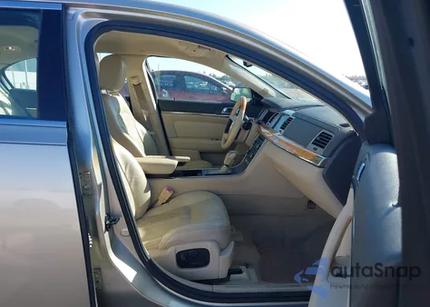 2011 Lincoln Mks z USA, uszkodzony, nr VIN 1LNHL9DR3BG602906